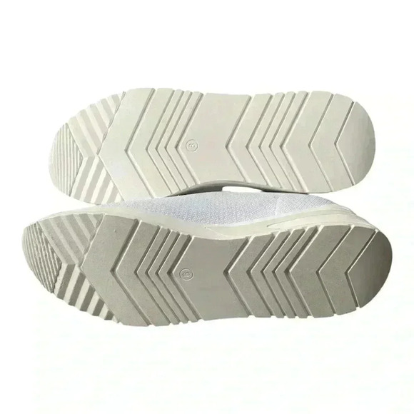 J Slides White Knit Slip-on new in box - Picture 3 of 7